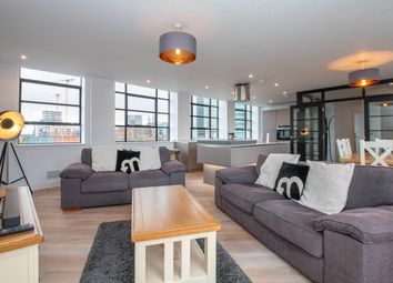 Thumbnail 3 bed flat to rent in Queensway House, Livery Street, Birmingham