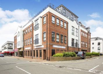 2 Bedrooms Flat for sale in St. Georges Road, Camberley, Surrey GU15