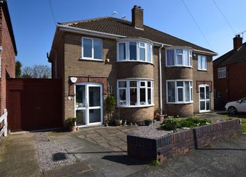 3 Bedrooms Semi-detached house for sale in Moorgate Avenue, Birstall, Leicester LE4
