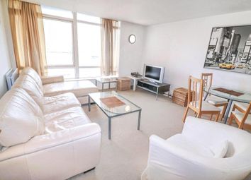 Thumbnail Flat to rent in Gainsborough House, Cassilis Road, Canary Wharf, London