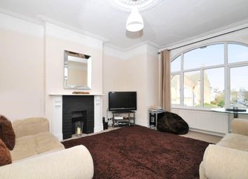 2 Bedrooms Flat to rent in Fulham Palace Road, Fulham SW6
