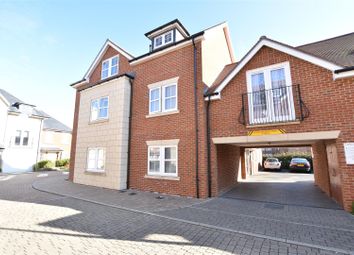 Thumbnail 2 bed flat for sale in Haden Square, Reading