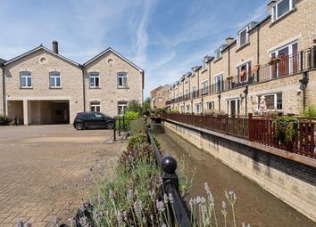 Thumbnail Flat to rent in Mill Street, Witney, Oxfordshire