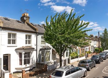 Thumbnail Flat to rent in Standen Road, London