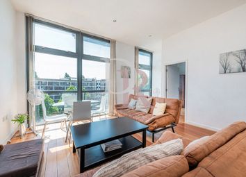 Thumbnail Flat to rent in Pentonville Road, Angell