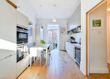Thumbnail 2 bed flat to rent in Offord Road, Islington, London