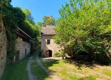 Thumbnail 6 bed property for sale in Rignac, Aveyron, France
