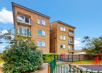 Thumbnail 2 bed flat to rent in Gateway Court, Greater London