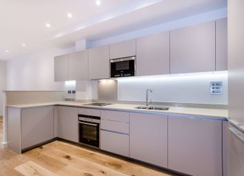 Thumbnail 4 bed property to rent in Hawthorne Crescent, Greenwich, London