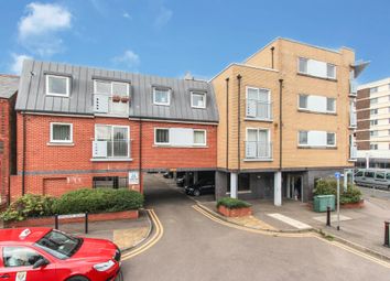 Thumbnail Flat to rent in Malden Road, Watford, Hertfordshire