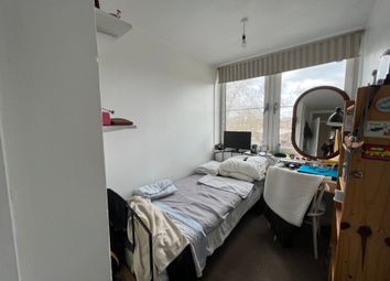 Thumbnail Room to rent in Oxford Gardens, North Kensington