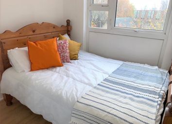 1 Bedrooms  to rent in Mansford Street, London E2