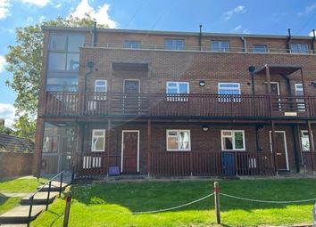 Thumbnail Flat for sale in 4 Cookham Lodge, Courtlands, Maidenhead, Berkshire