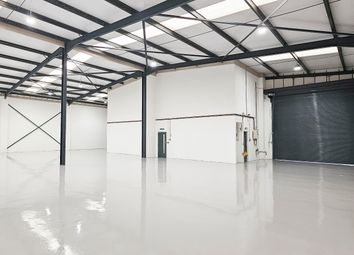 Thumbnail Warehouse to let in Unit 9 - 10, Airlinks Industrial Estate, Heston TW5, Heston,