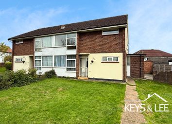 Thumbnail 2 bed flat to rent in Havering Road, Romford