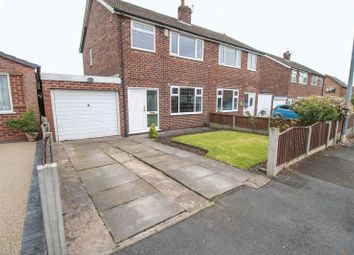 3 Bedrooms Semi-detached house for sale in Lakeside Avenue, Walkden, Worsley, Manchester M28
