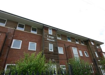 2 Bedrooms Flat to rent in Largo House, Egerton Road, Walkden M28
