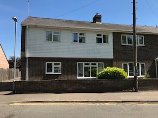 3 Bedroom Semi-detached house for rent