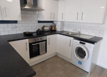 3 Bedrooms Flat to rent in Fox Street, Liverpool City Centre, 5 Mins Walk From Unis L3