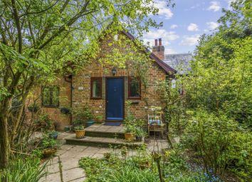 Thumbnail Cottage for sale in Hoe Benham, Newbury, Berkshire