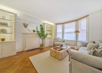 Thumbnail 3 bedroom flat for sale in Glentworth Street, London
