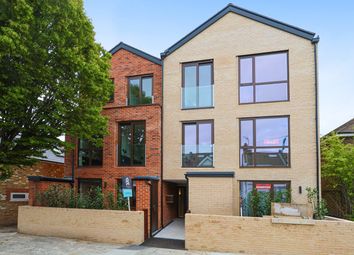 Thumbnail Flat for sale in Carlyle Road, Ealing