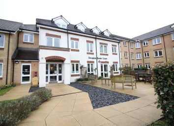 1 Bedrooms Flat for sale in Douglas Bader Court, Howth Drive, Reading, Berkshire RG5