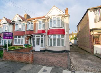 3 Bedrooms Semi-detached house to rent in Bendmore Avenue, London SE2