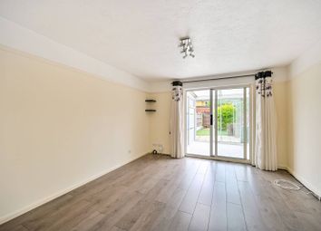 Thumbnail 2 bedroom flat to rent in Willow Road, New Malden