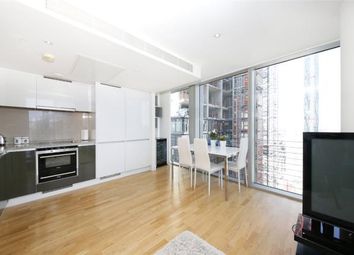 2 Bedrooms Flat to rent in Marsh Wall, Canary Wharf E14