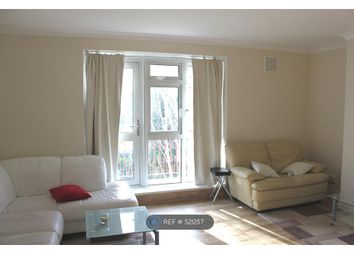 2 Bedrooms Flat to rent in Markfield House, London N15