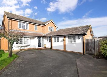 4 Bedrooms Detached house for sale in Hazelwood Drive, Maidstone, Kent ME16