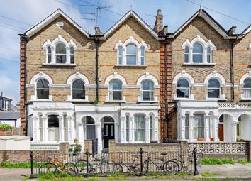 Thumbnail Flat for sale in Avenell Road, London