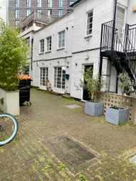 Thumbnail Flat to rent in Fullwood's Mews, Hoxton