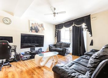 Thumbnail 3 bedroom flat for sale in Stockwell Road, London