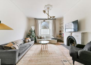 Thumbnail 3 bed flat to rent in Devonia Road, London