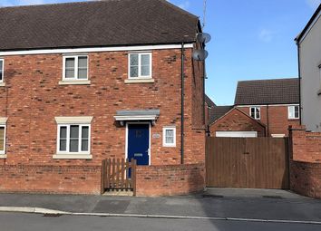 3 Bedroom Semi-detached house for rent