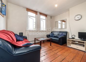 3 Bedrooms Flat to rent in South Lambeth Road, London SW8