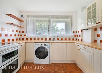 Thumbnail 1 bedroom flat for sale in Arnal Crescent, London