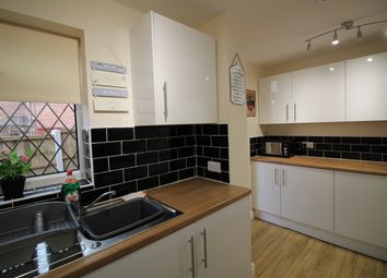 Thumbnail Room to rent in Doncaster Road, South Elmsall