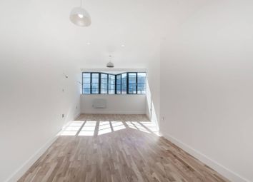 2 Bedrooms Flat to rent in Church Street, Central Croydon CR0
