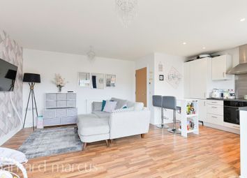 Thumbnail 1 bed flat for sale in Thornton Side, Redhill