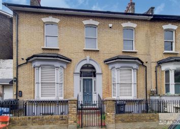 Thumbnail Flat to rent in Goulton Road, London