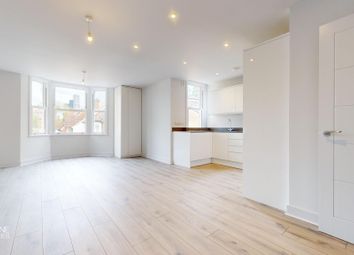 Thumbnail 3 bed flat to rent in Temple Road, Croydon