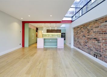 Thumbnail 4 bed detached house to rent in Highlever Road, London