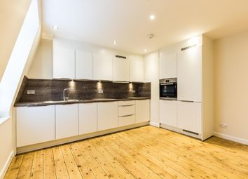 2 Bedrooms Flat to rent in Brenthouse, Road, London E9
