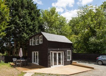 2 Bedroom Detached house for rent
