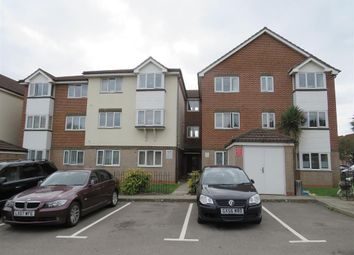2 Bedrooms Flat for sale in Pinemartin Close, London NW2
