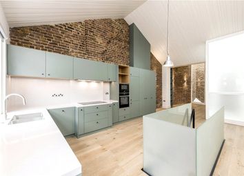 2 Bedrooms Flat to rent in Lancaster Mews, London W2