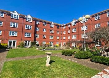 Thumbnail Flat to rent in Jenner Court, Weymouth